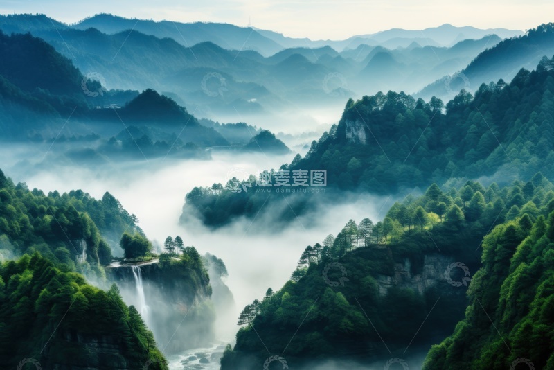 高清大图下载【趣麦麦图】森林大山云雾雾气自然美景