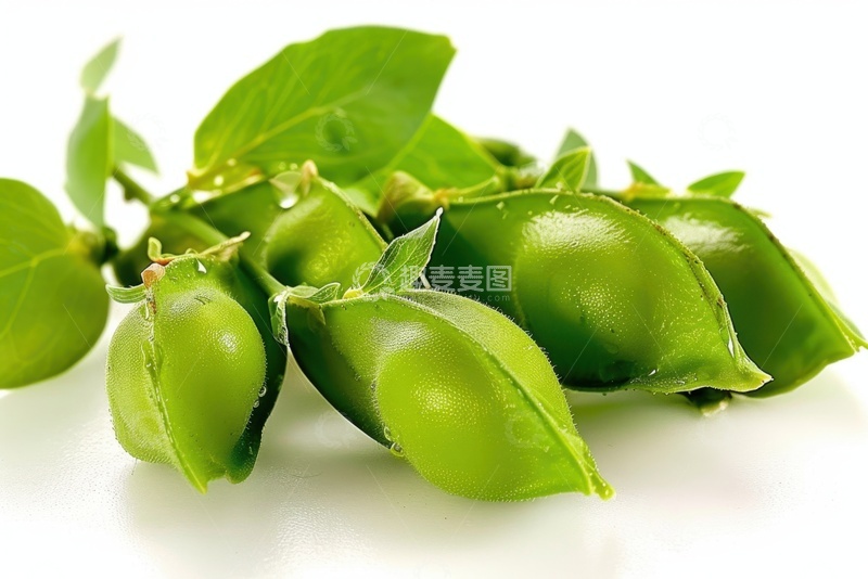 高清大图下载【趣麦麦图】放在桌面上的绿色毛豆