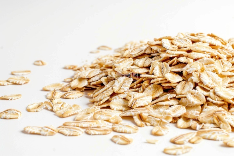 高清大图下载【趣麦麦图】放在桌面上的一堆燕麦