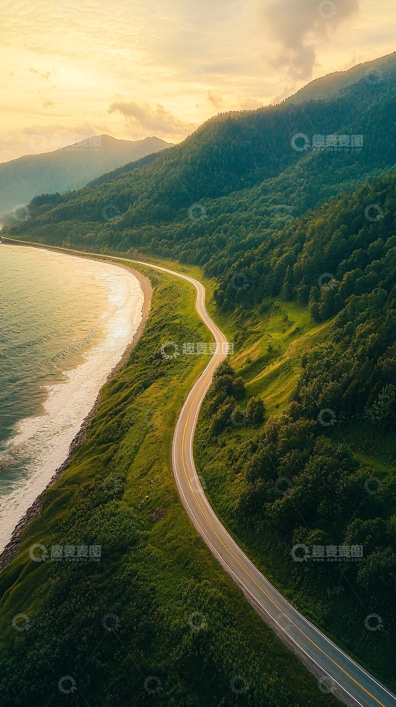 高清大图下载【趣麦麦图】蜿蜒海岸公路风景如画