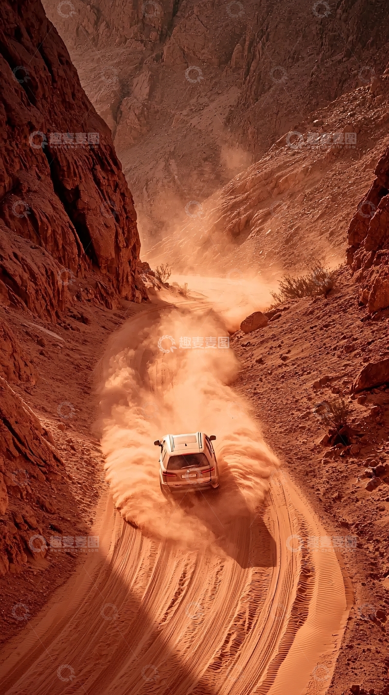 高清大图下载【趣麦麦图】沙漠越野车扬起尘土