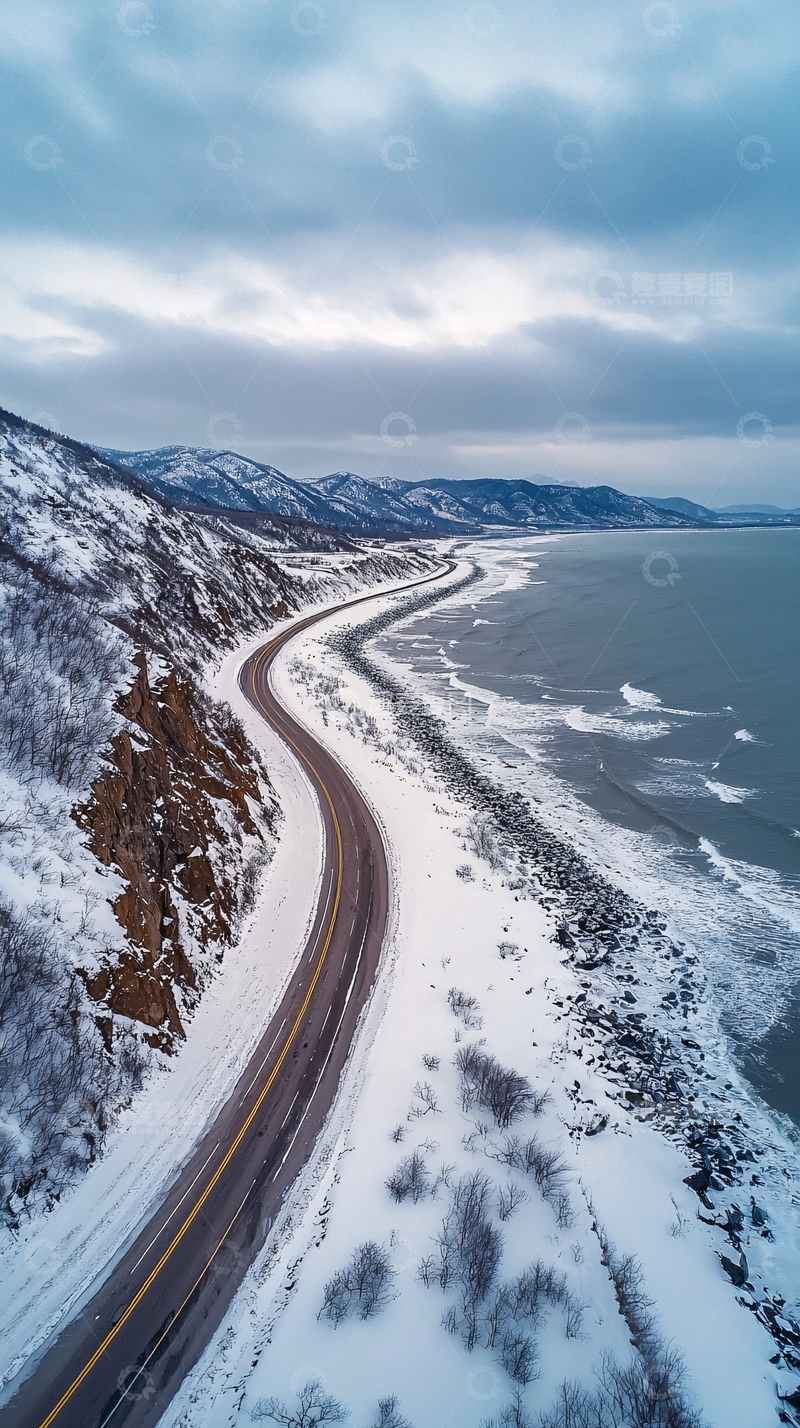 高清大图下载【趣麦麦图】雪山公路海岸线
