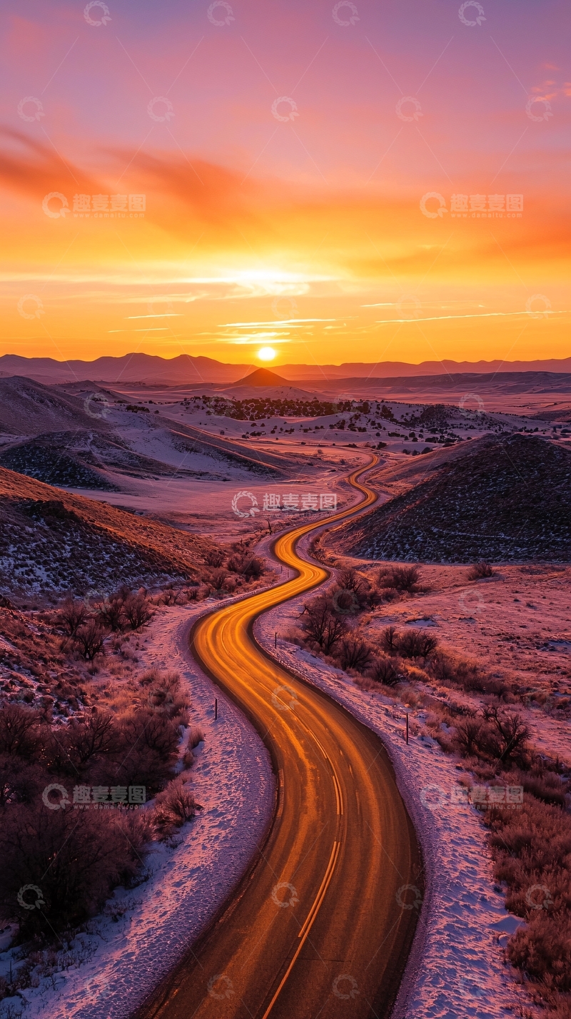 高清大图下载【趣麦麦图】蜿蜒的道路在日出时分