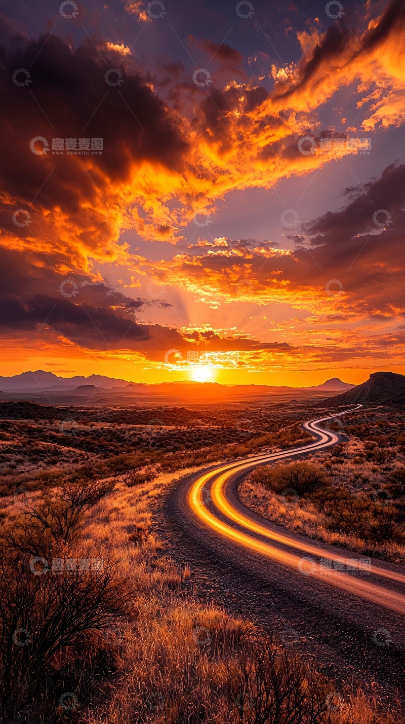 高清大图下载【趣麦麦图】弯曲道路的日落美景