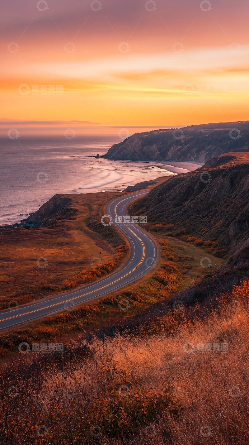 高清大图下载【趣麦麦图】海边蜿蜒的公路