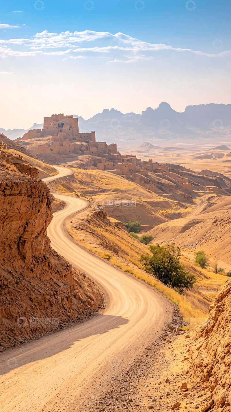 高清大图下载【趣麦麦图】弯曲道路上的古老城堡