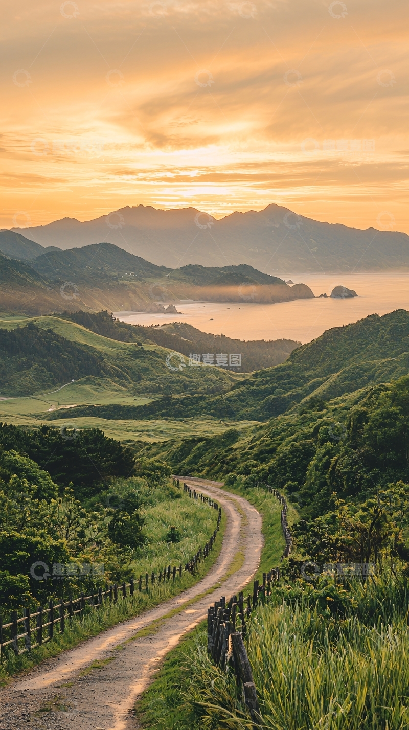 高清大图下载【趣麦麦图】蜿蜒山路通向海岸线