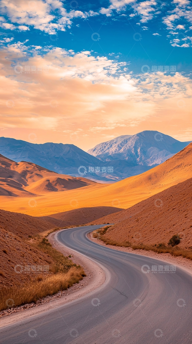 高清大图下载【趣麦麦图】蜿蜒道路穿过山丘