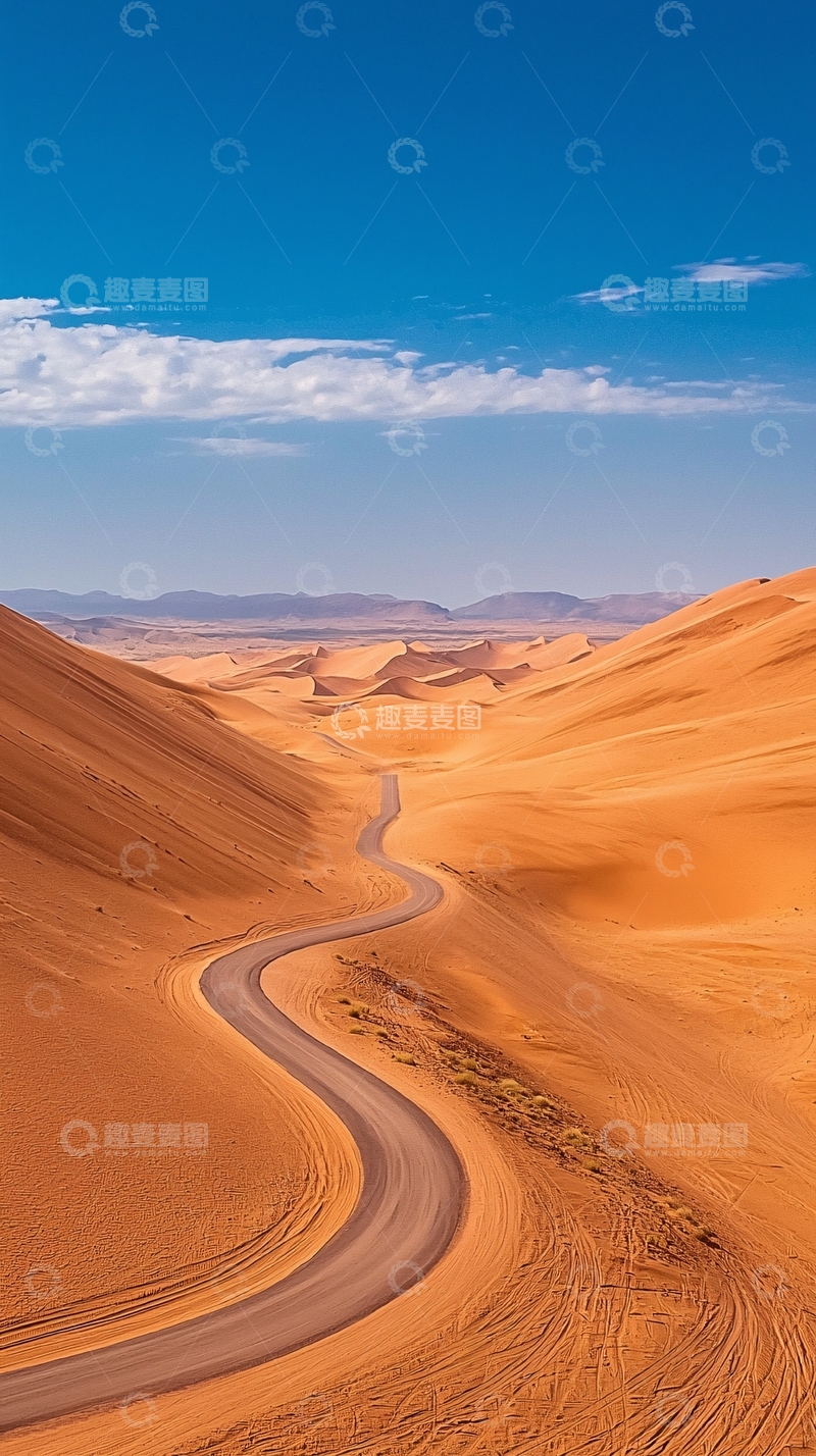 高清大图下载【趣麦麦图】蜿蜒的公路穿越沙漠