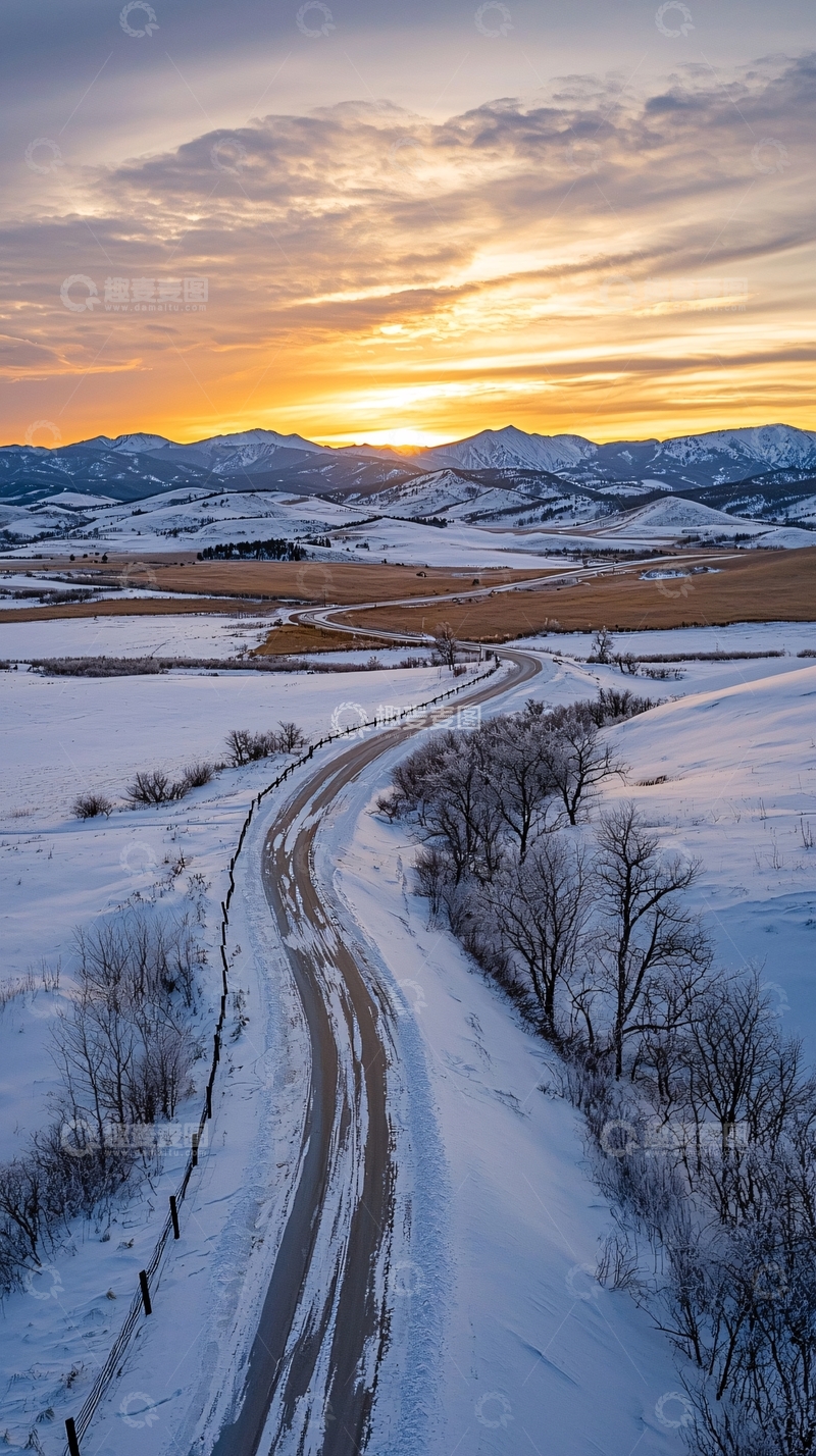 高清大图下载【趣麦麦图】雪地公路日出景色