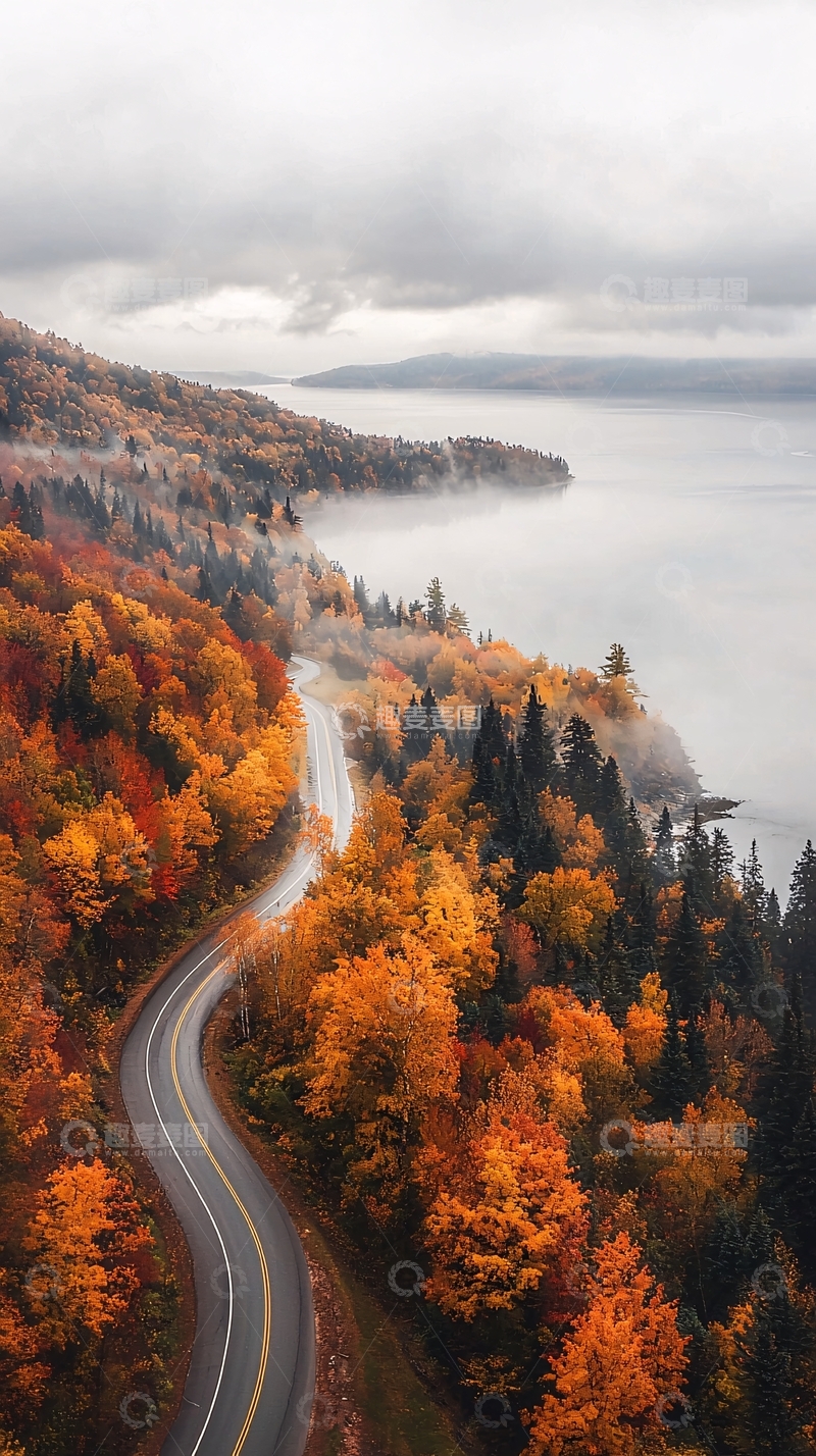 高清大图下载【趣麦麦图】蜿蜒的秋日公路