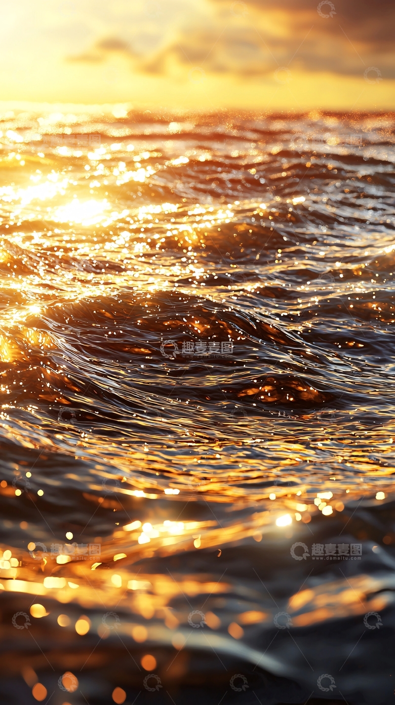 高清大图下载【趣麦麦图】金色阳光洒在海面上