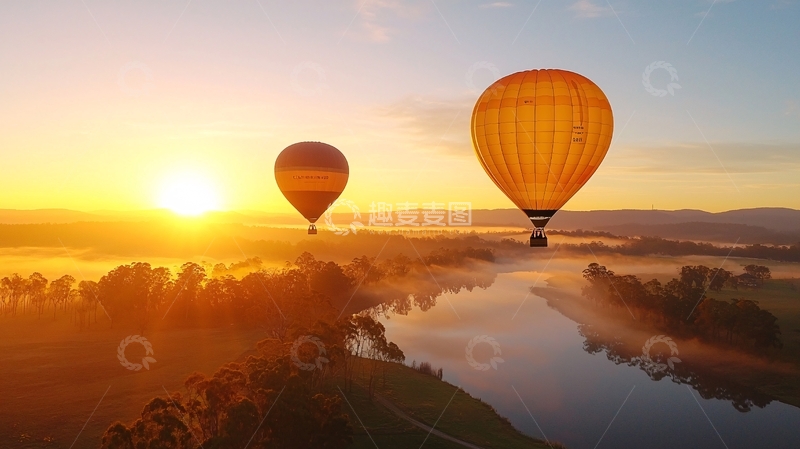 高清大图下载【趣麦麦图】日出时分的两个热气球