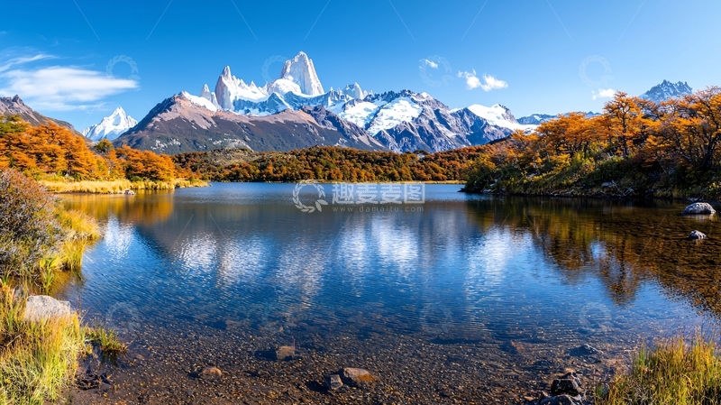 高清大图下载【趣麦麦图】湖面倒影雪山秋景