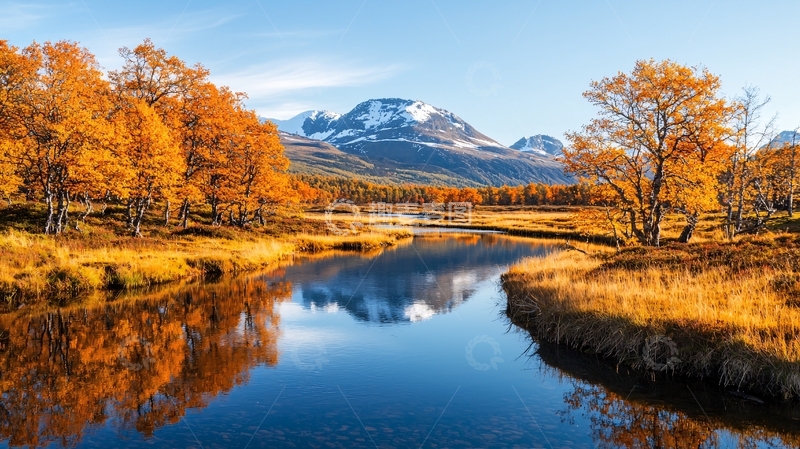 高清大图下载【趣麦麦图】秋季河流水面倒影群山