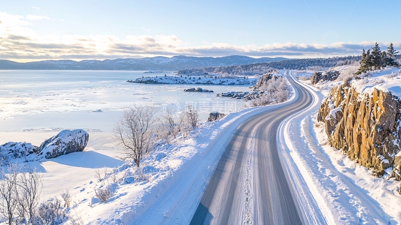 高清大图下载【趣麦麦图】雪地里的弯曲道路