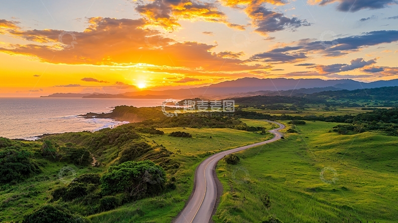 高清大图下载【趣麦麦图】海岸线日落下的田园公路