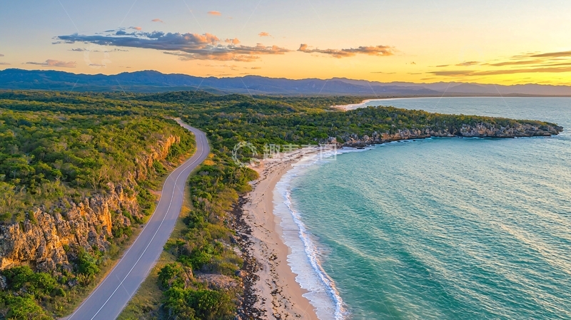 高清大图下载【趣麦麦图】海边公路日落美景