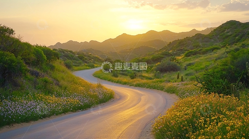 高清大图下载【趣麦麦图】蜿蜒道路夕阳下的山景