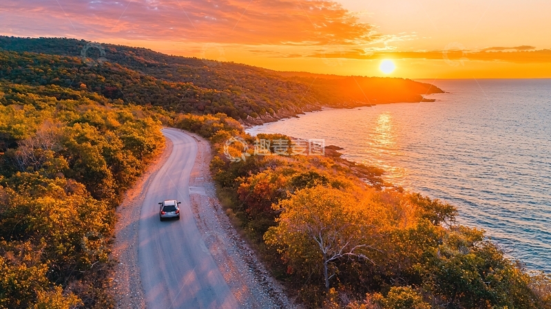 高清大图下载【趣麦麦图】公路上的日落美景