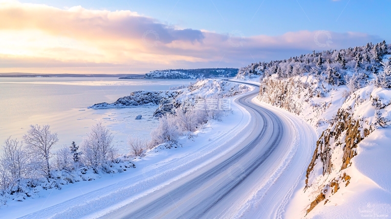 高清大图下载【趣麦麦图】冰雪覆盖的公路