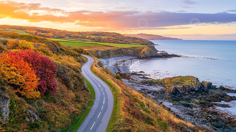 高清大图下载【趣麦麦图】蜿蜒海岸公路秋色