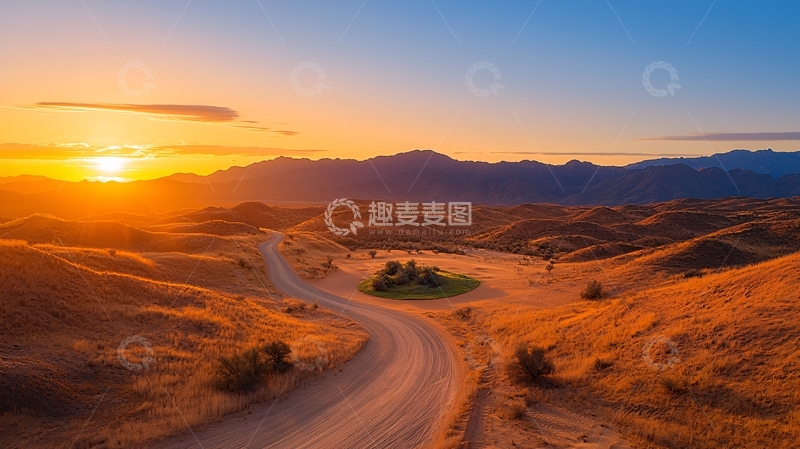 高清大图下载【趣麦麦图】日落时分的荒凉土路