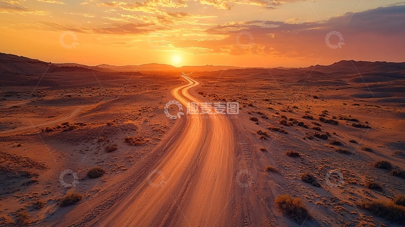 高清大图下载【趣麦麦图】夕阳下的沙漠公路