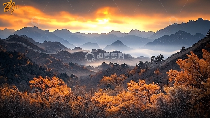 高清大图下载【趣麦麦图】山脉云雾缭绕的日落景色