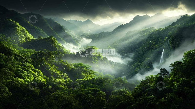 高清大图下载【趣麦麦图】山间云雾缭绕的绿色