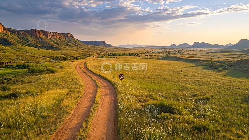 高清大图下载【趣麦麦图】田园风光下的蜿蜒小路