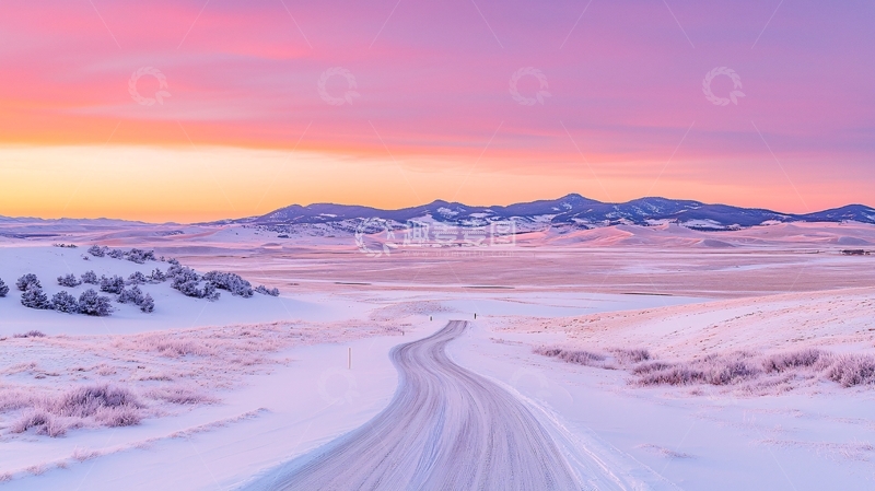 高清大图下载【趣麦麦图】粉色天空下的雪路
