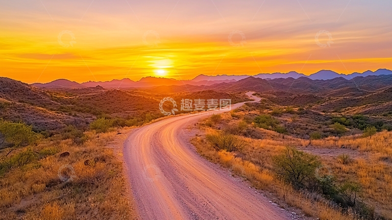 高清大图下载【趣麦麦图】夕阳下蜿蜒的道路