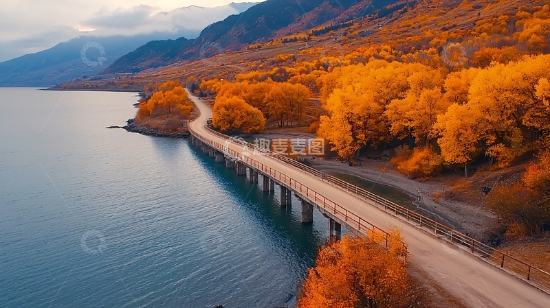 高清大图下载【趣麦麦图】秋日湖边公路