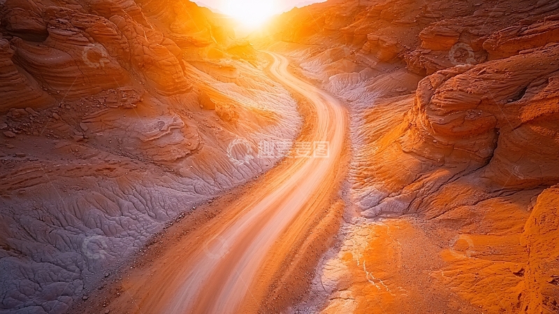 高清大图下载【趣麦麦图】峡谷中蜿蜒的道路