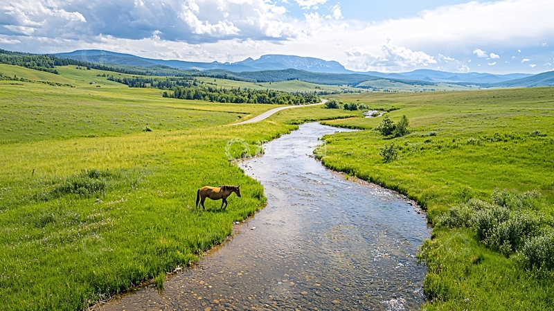 高清大图下载【趣麦麦图】绿草如茵的河流牧场