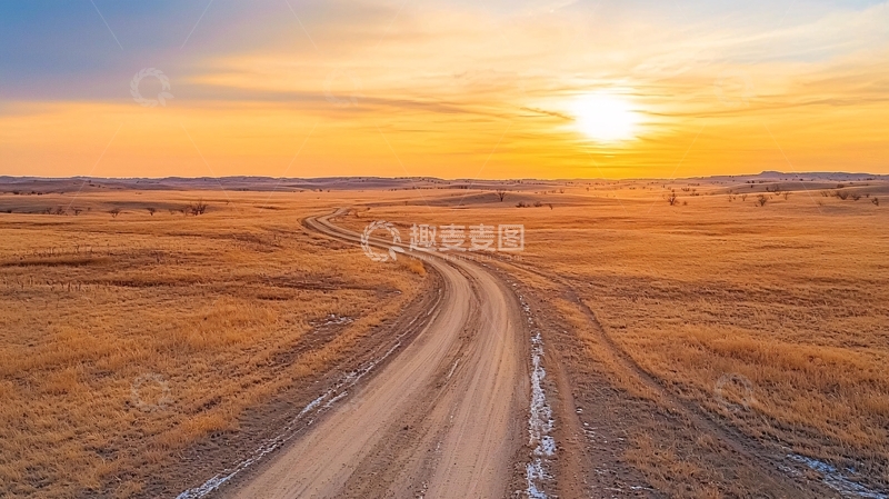 高清大图下载【趣麦麦图】金色夕阳下的泥土路