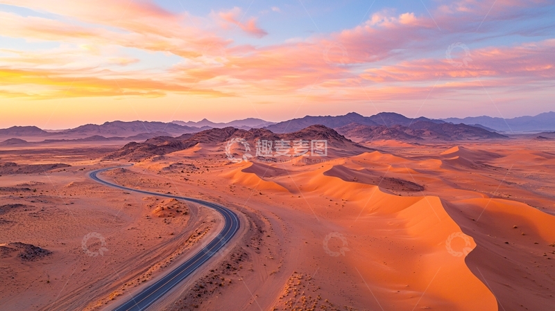 高清大图下载【趣麦麦图】沙漠公路日落时分