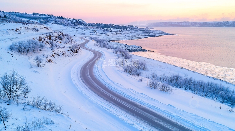 高清大图下载【趣麦麦图】雪地公路通向海岸线