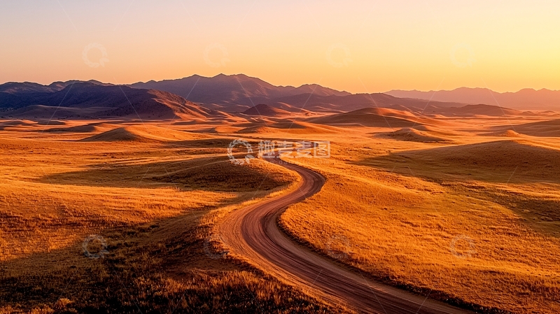 高清大图下载【趣麦麦图】金色日出下的蜿蜒公路