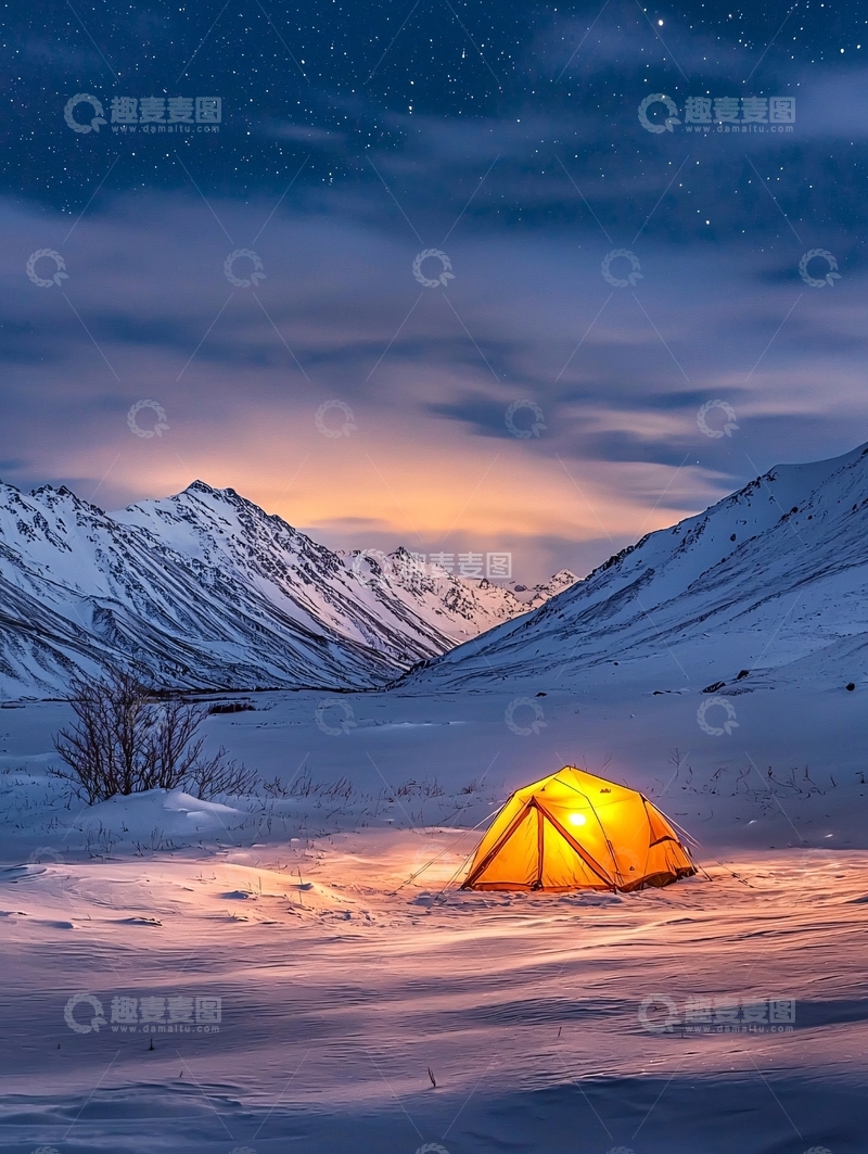 高清大图下载【趣麦麦图】雪山下的帐篷