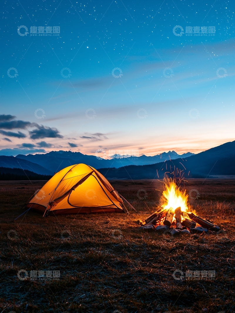 高清大图下载【趣麦麦图】星空下露营的帐篷