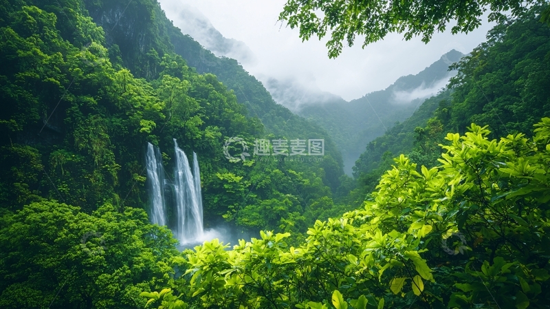 高清大图下载【趣麦麦图】雨林中的瀑布美景