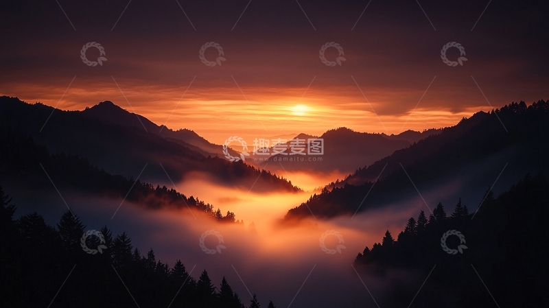 高清大图下载【趣麦麦图】晨雾中的山谷日出