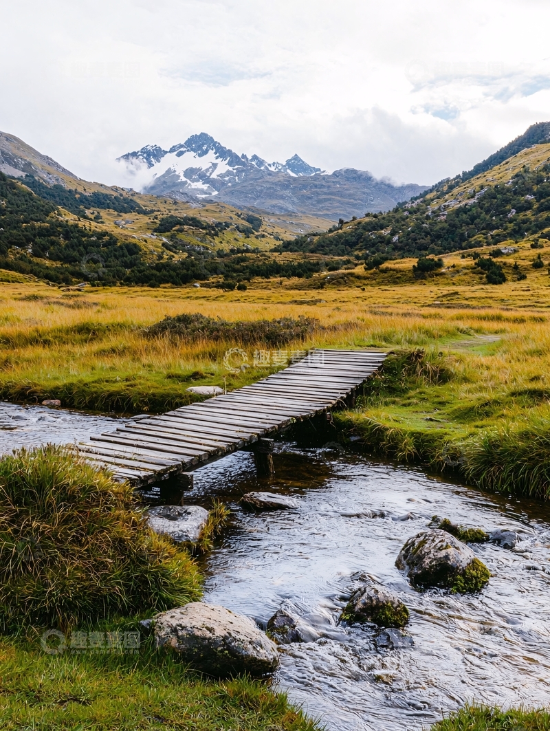 高清大图下载【趣麦麦图】秋季山间小桥流水风景