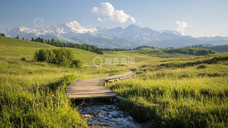 高清大图下载【趣麦麦图】绿色草地雪山下的溪流