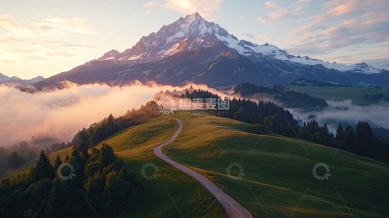 高清大图下载【趣麦麦图】山间小路与云雾缭绕