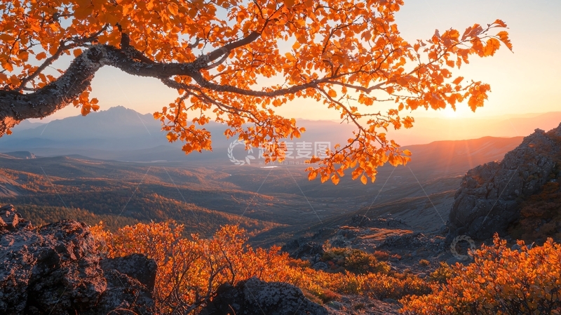 高清大图下载【趣麦麦图】秋日山间夕阳美景