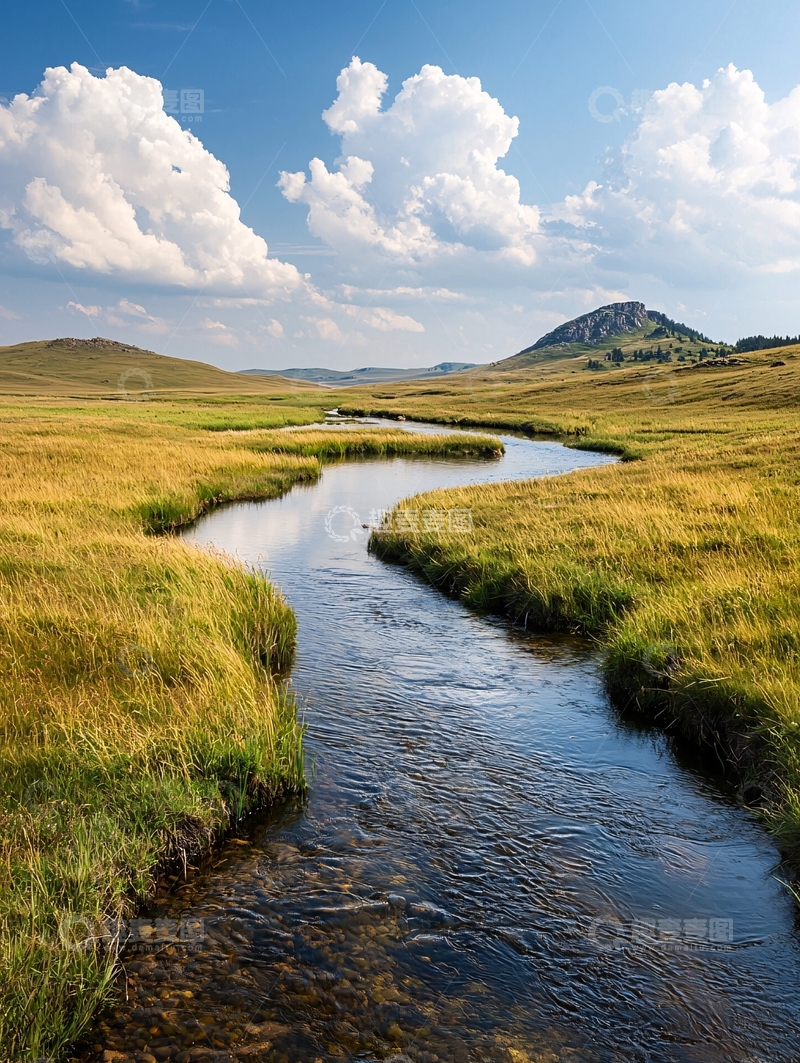 高清大图下载【趣麦麦图】蜿蜒河流穿过金黄草原