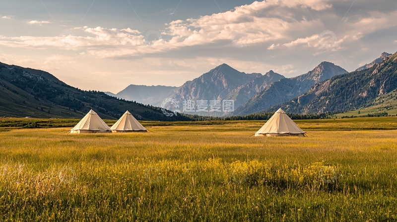 高清大图下载【趣麦麦图】草原帐篷露营风景